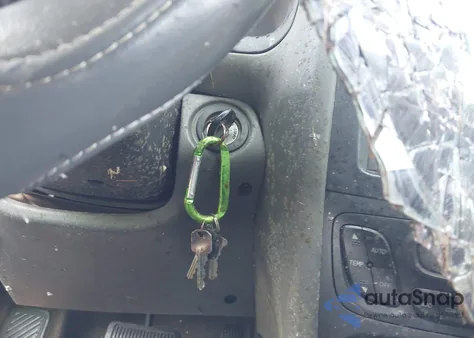 2002 Hyundai Santa Fe Gls/Lx from USA, damaged, VIN KM8SC73D22U202644